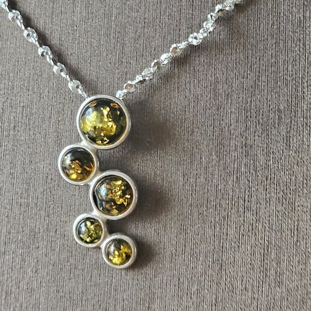 NWOT Amber and Sterling Silver Necklace